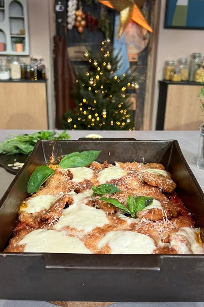 Hugo’s kerstgerechten Kalkoen Parmigiana en romanesco met ansjoviscrème